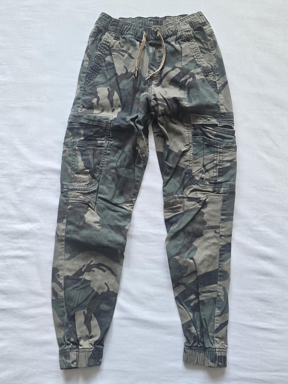Wrangler Kids Camo Jogger Sweatpants in Green and Tan